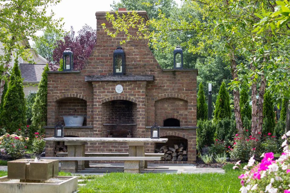 Fireplace and Pergola Kitchen, Dublin, OH